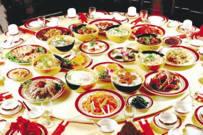一般结婚酒席多少钱一桌