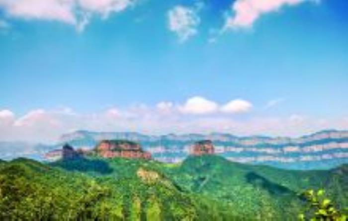 嶂石岩河北景点 嶂石岩河北景点