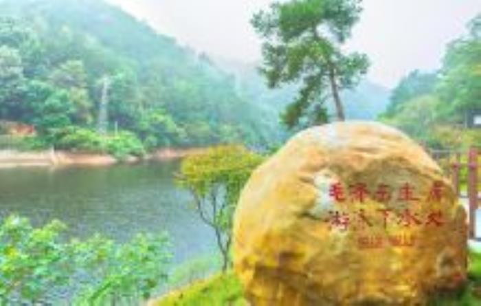 滴水洞湖南景点