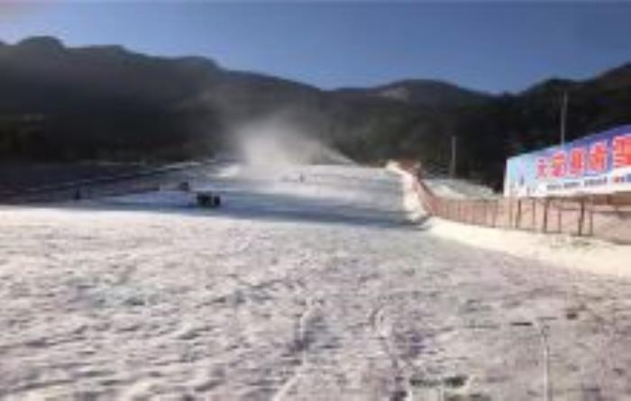 天堂寨滑雪场安徽景点