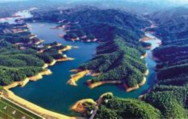 花岩溪湖南景点