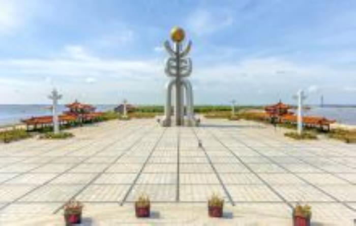 东极广场黑龙江景点