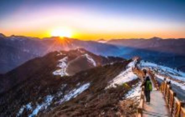 达瓦更扎四川景点