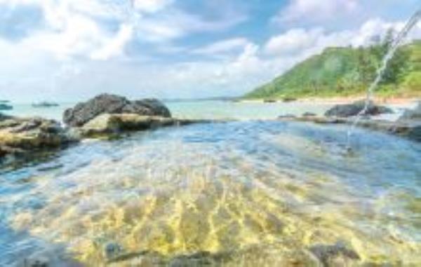 万宁山钦湾海南景点