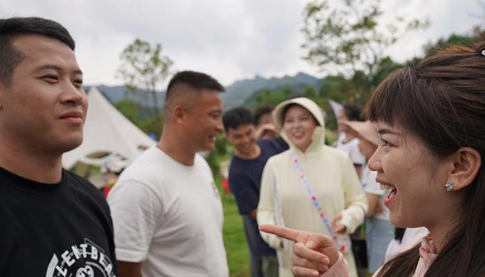 “缘聚高铁，缘来有你”青年交友联谊活动举办