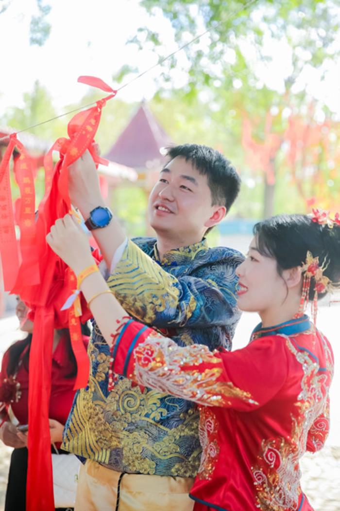 中交一公局集团举办百对新人集体婚礼