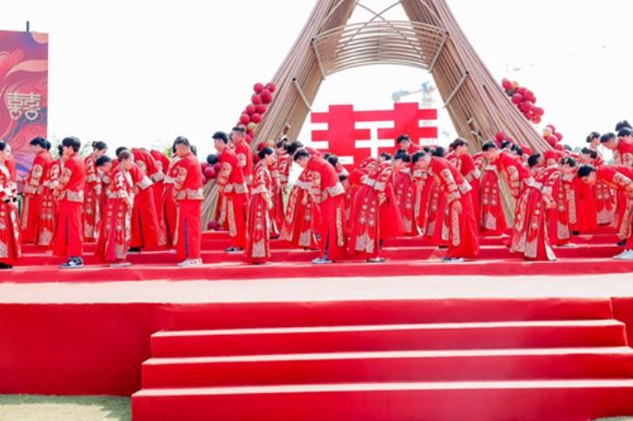浙江安吉：缘定安吉2023青年人才集体婚礼举行