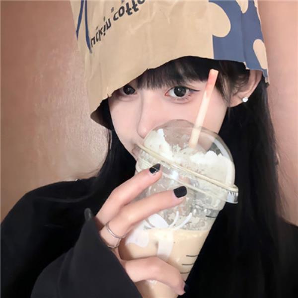 昆明伴游舜⾕翠