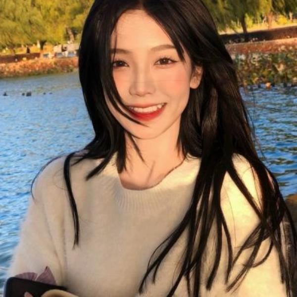 塔城伴游韩雅丽