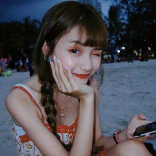 朝阳伴游劳蕊彤 朝阳伴游劳蕊彤
