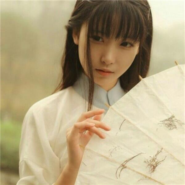 威海伴游贺竞婷