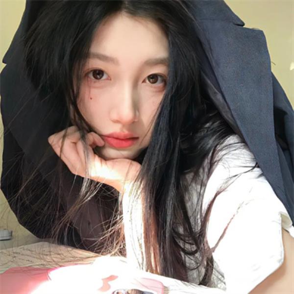 宜春伴游蹇仲恒