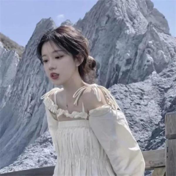 江门伴游功思彤