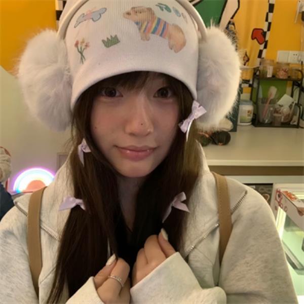 黄石伴游候睿艺