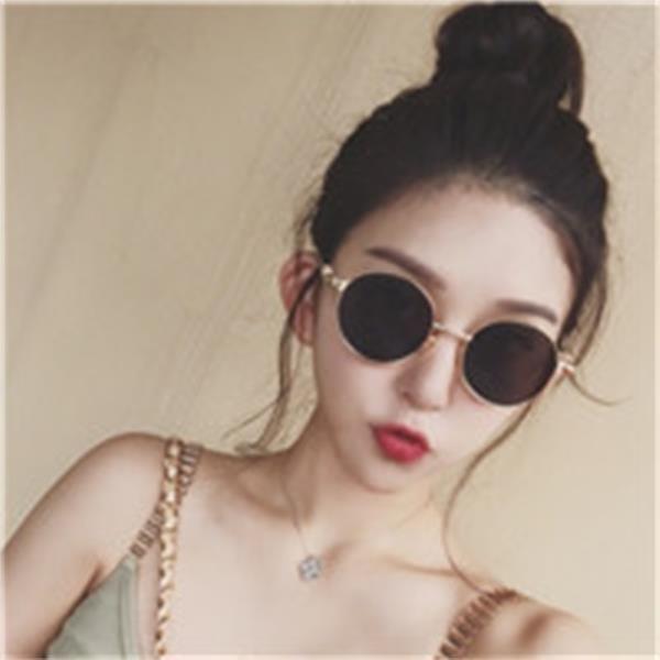 巴音郭楞蒙古伴游燕之桃