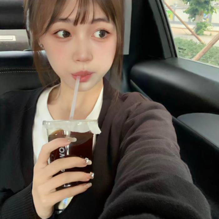 薛之谦前女友李雨桐官宣当妈！晒宝宝正面照秀幸福，丈夫身份曝光