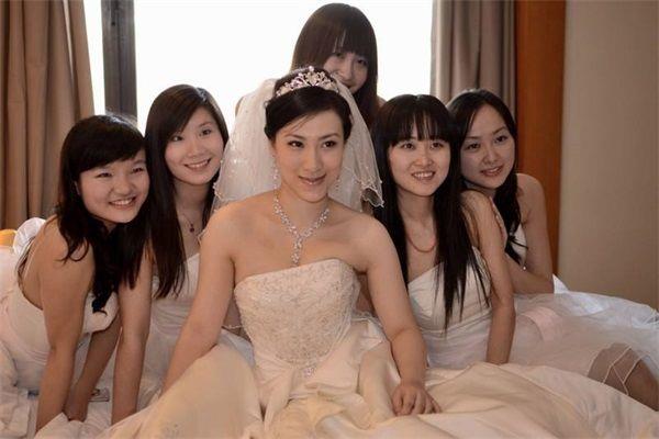 领了结婚证还能当伴娘吗