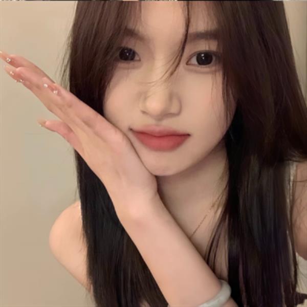 男人最放不下的女人, 不是初恋, 而是这3种女人