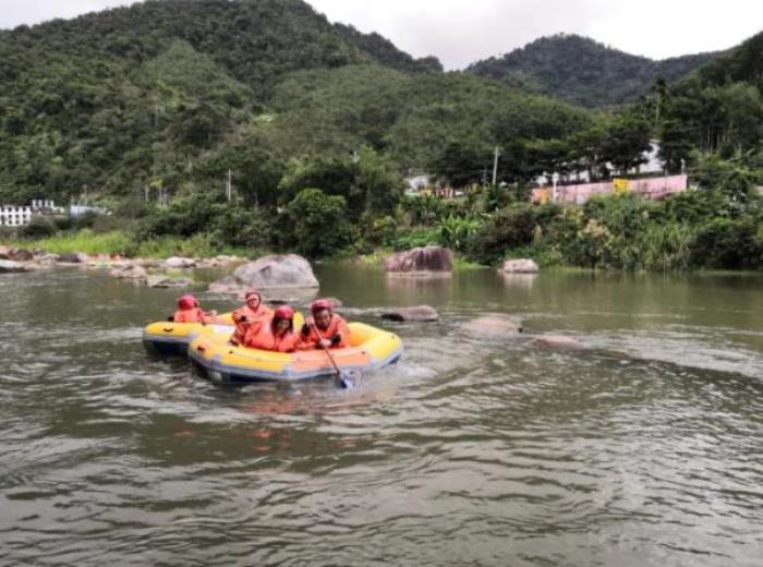 五指山-红峡谷漂流 五指山-红峡谷漂流