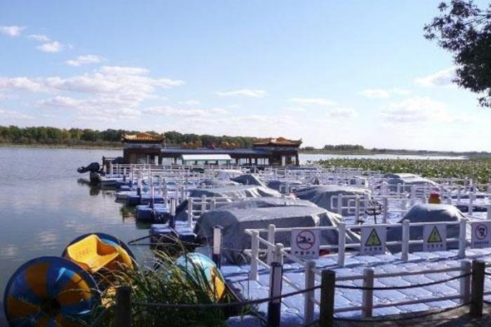 月牙湖风景区 月牙湖风景区