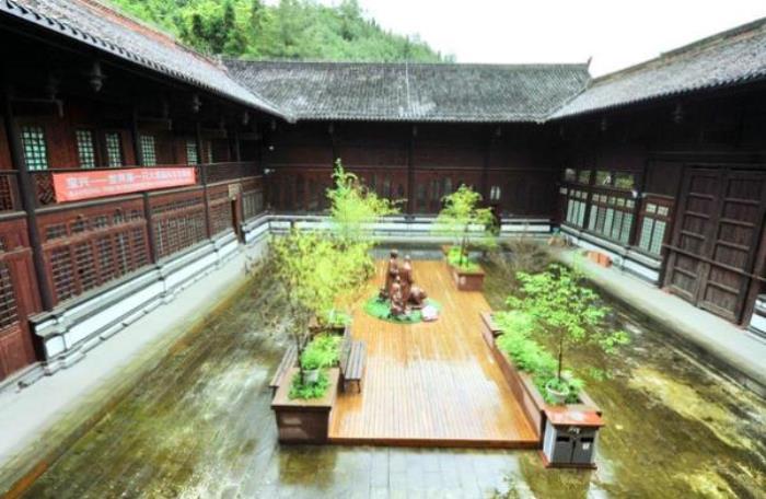 蜂桶寨邓池沟景区 蜂桶寨邓池沟景区