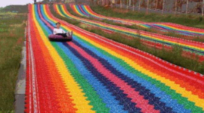 银川阅海滑草场 银川阅海滑草场