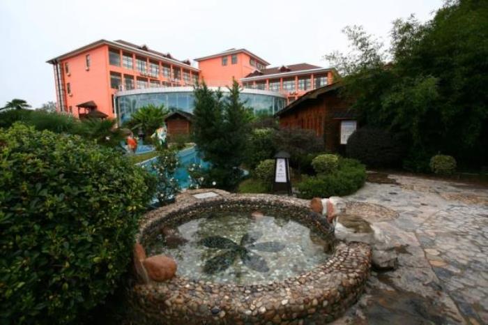 金孔雀温泉旅游度假村 金孔雀温泉旅游度假村