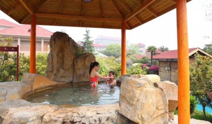 金孔雀温泉旅游度假村 金孔雀温泉旅游度假村