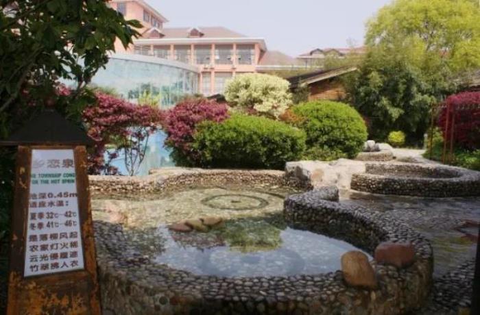 金孔雀温泉旅游度假村 金孔雀温泉旅游度假村