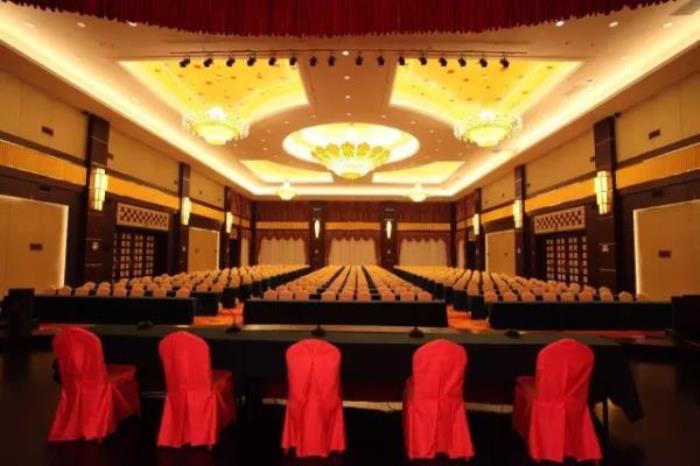 金孔雀温泉旅游度假村 金孔雀温泉旅游度假村