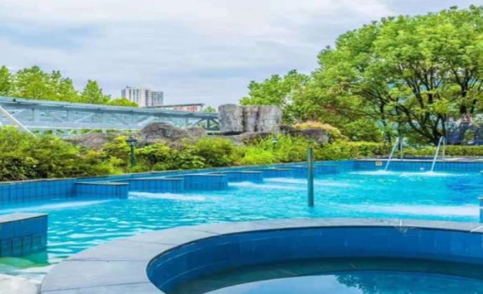 楚天瑶池温泉度假村 楚天瑶池温泉度假村