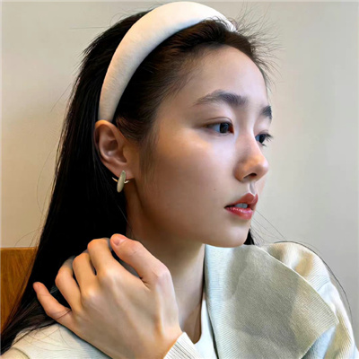 忻州高端商务伴游苦⼭菡个人说明
